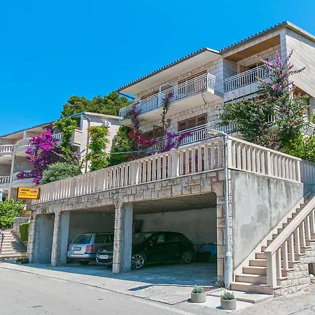 2752b Apartment