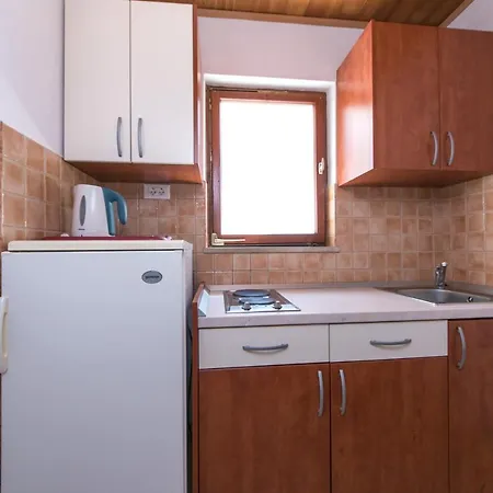 Apartment 2752b
