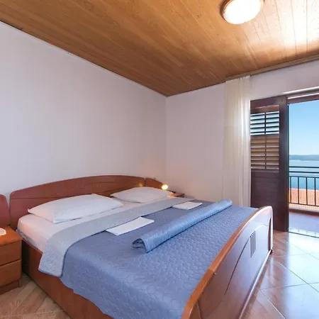 2752b Apartment